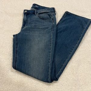 Old Navy Midrise Wow bootcut size 8R Like New!
